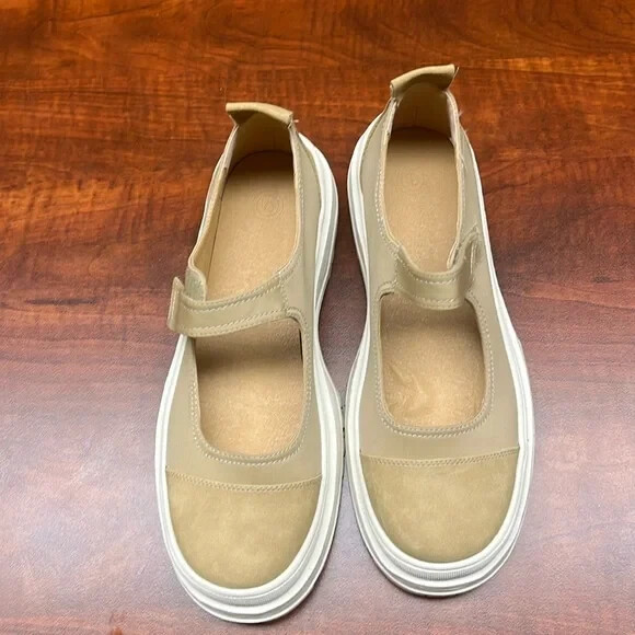 Urban Outfitters Sesame Shirlee Mary Jane