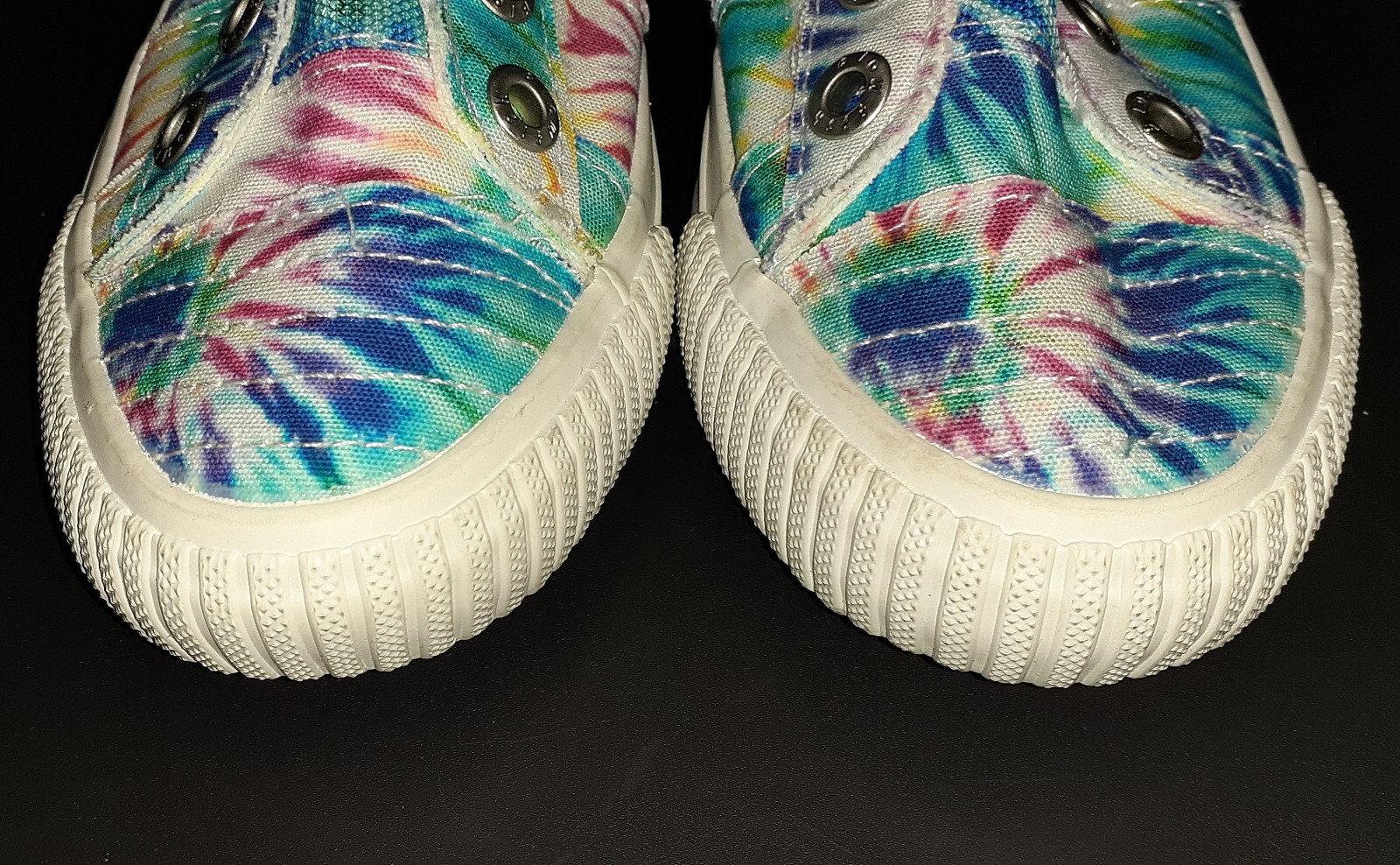 Blowfish Malibu Womens Canvas Tie – Dye Slip On Beach Cruise Sneakers Size 6