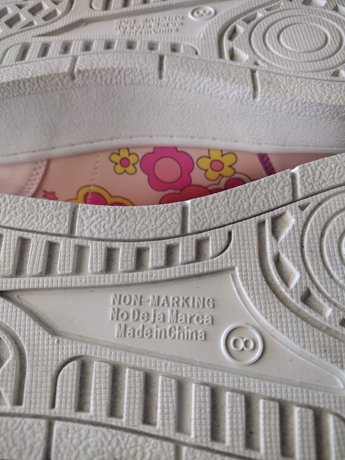 Barbie Women’s Sneakers Pink Size 8 Colorful Flower Print Logo School Vacation