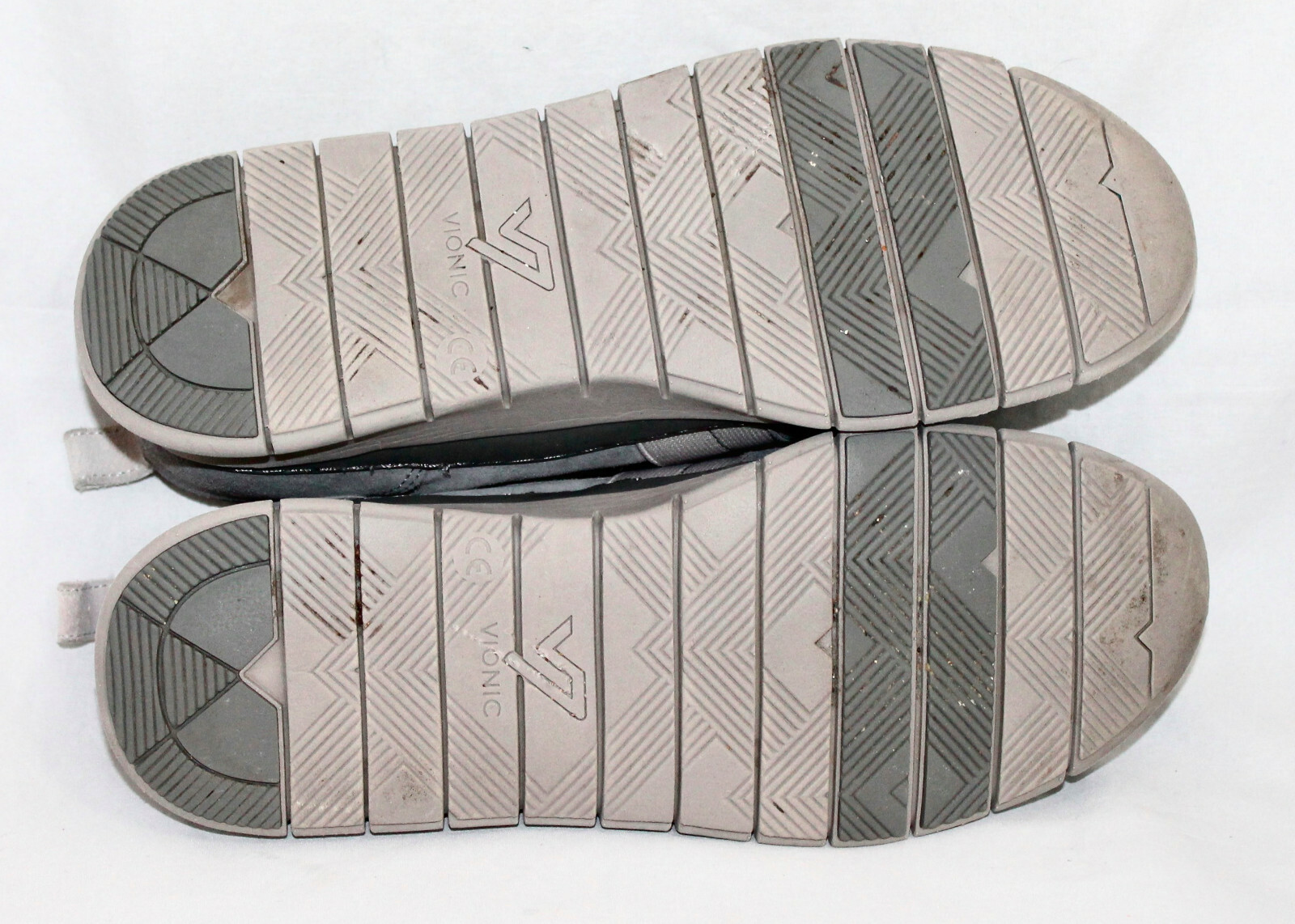 VIONIC Kristi Suede Slip Ons Wo’s 8.5M Eu 40 Gray
