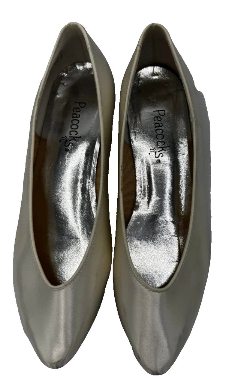 Peacocks Women’s Silver Slip-On Flat Shoes – Size US 10 / Width: Medium