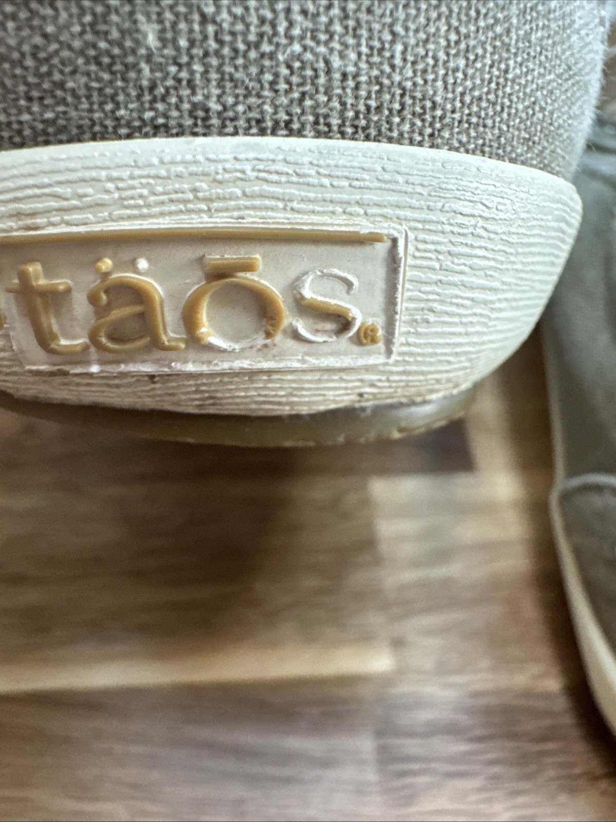 Taos Star Women’s Sneakers Shoes Canvas Design Khaki Wash Size 9