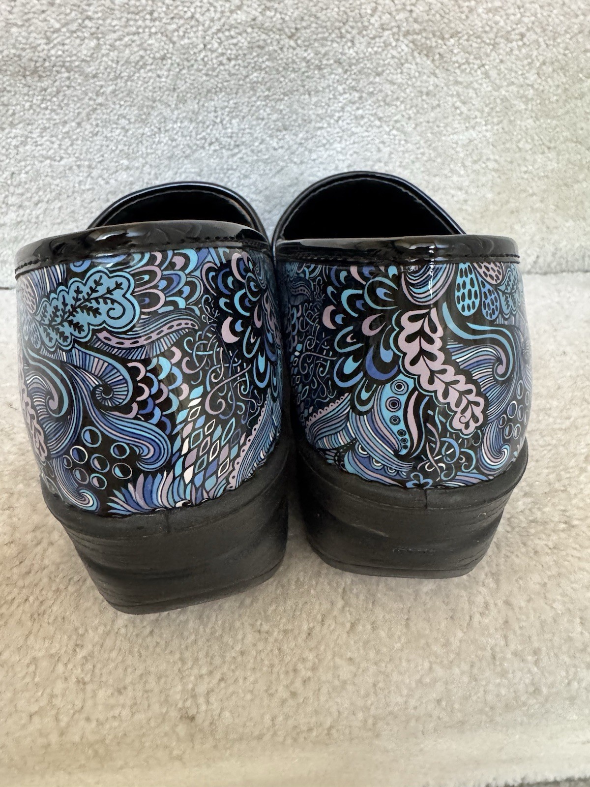Women’s 9.5 Work Nursing Shoe Slip-Resist Clog Peacock Blue Paisley
