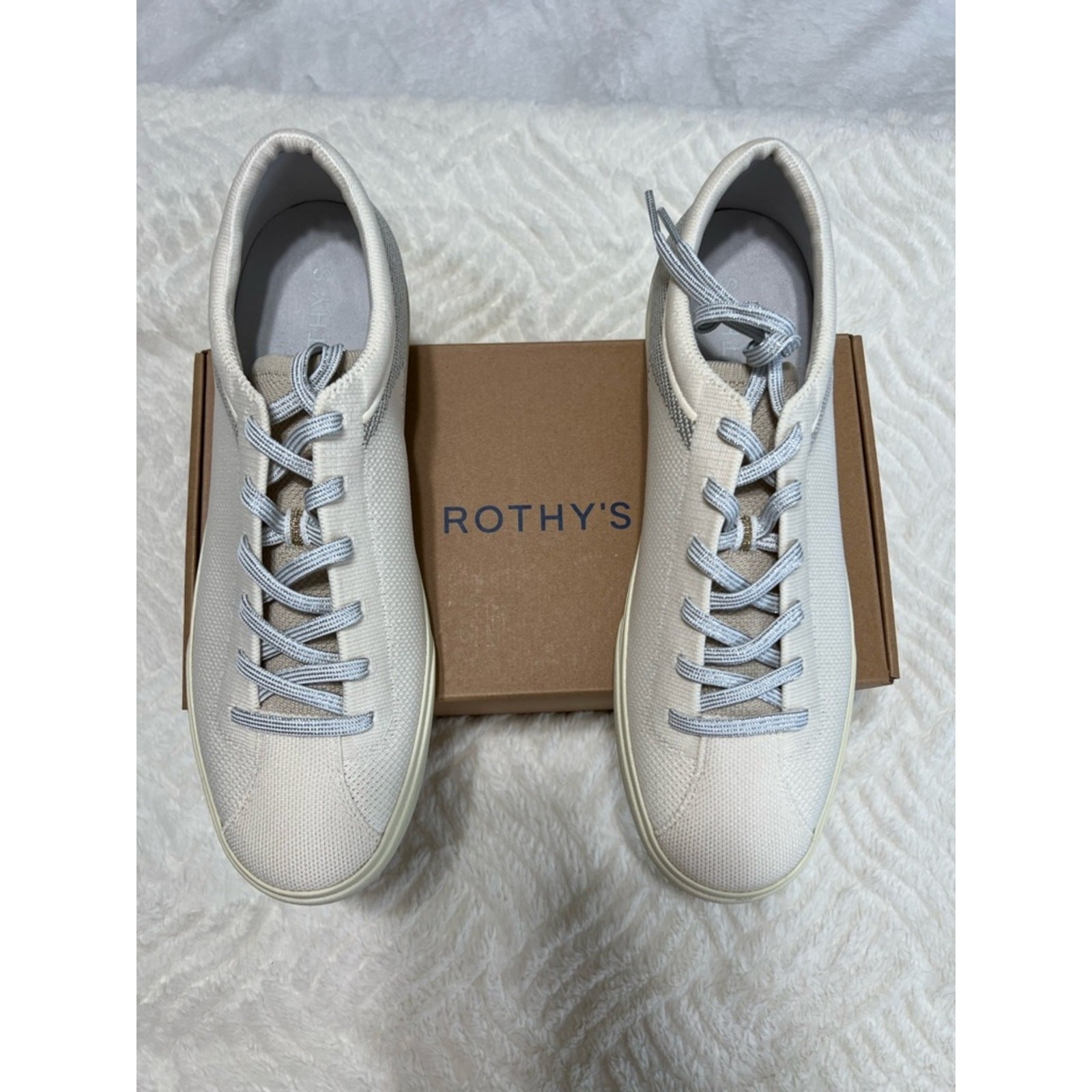 Rothy’s Lace Up Sneaker – Diamond Twill – Size 12.5
