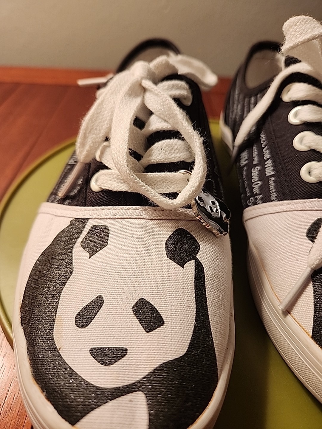 Save the Animals Panda Sneakers Womens size 7.5 Canvas Black Bradford Exchange
