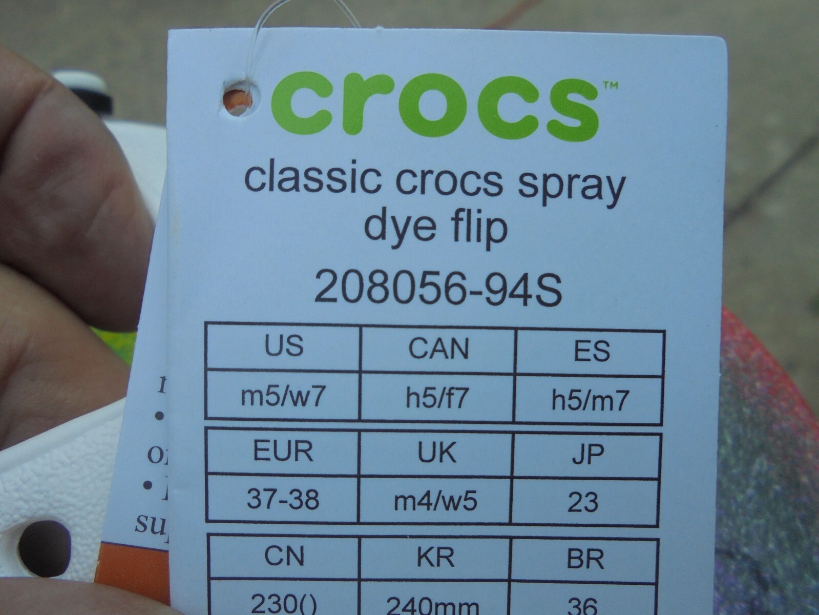 New Crocs Classic Spray Dye Flip Men’s 5 Women’s 7 White/Multi