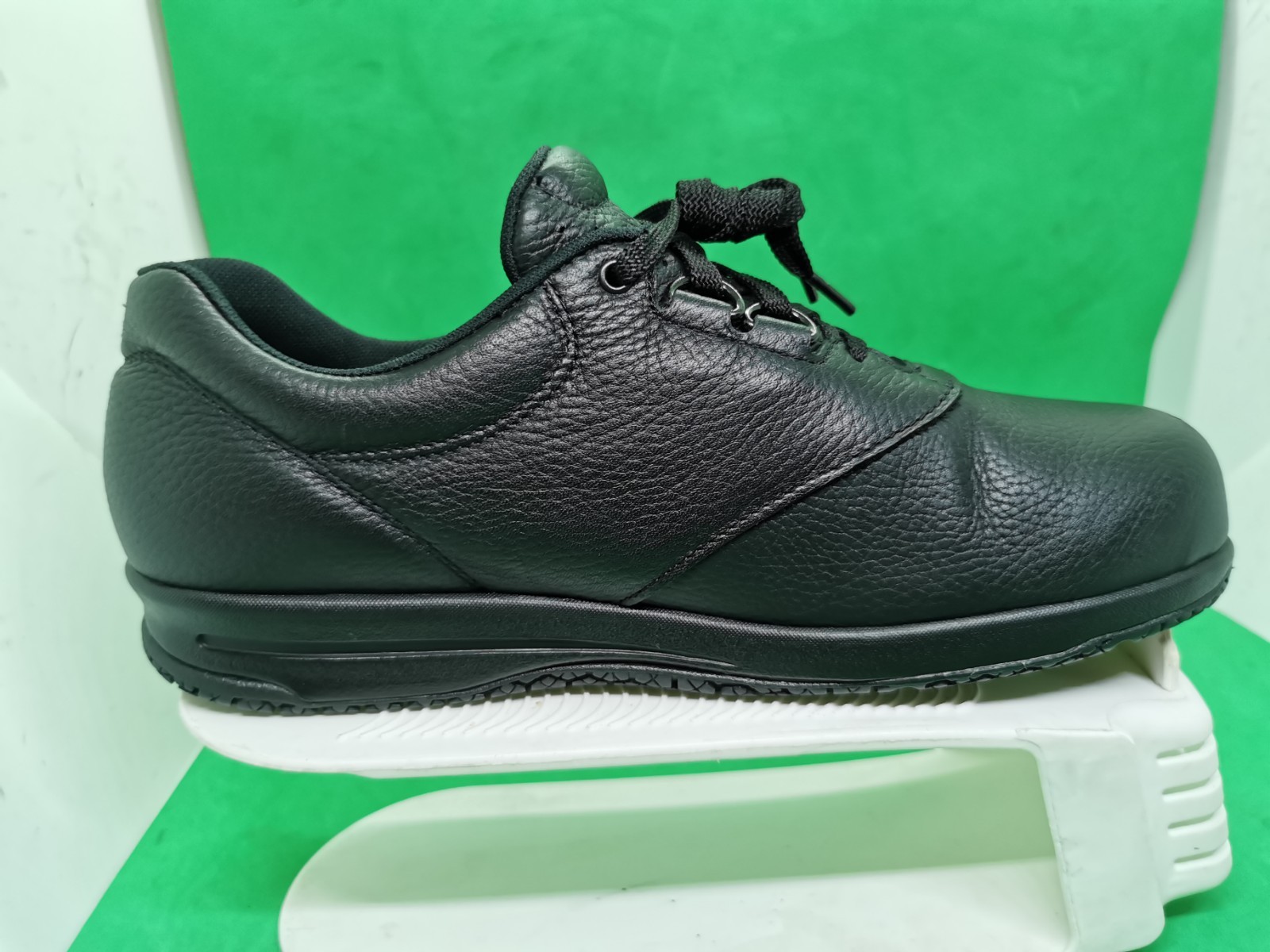 SAS Liberty Slip-Resistant Black Leather Women’s Shoes Size 9 M