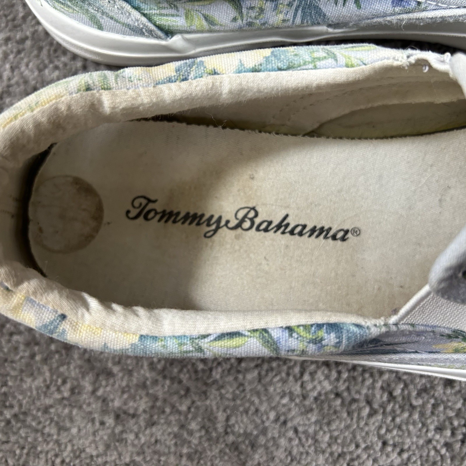 Tommy Bahama Ferris Women’s Sz 9.5 Light Blue Floral Tropical Slip On Shoes Used