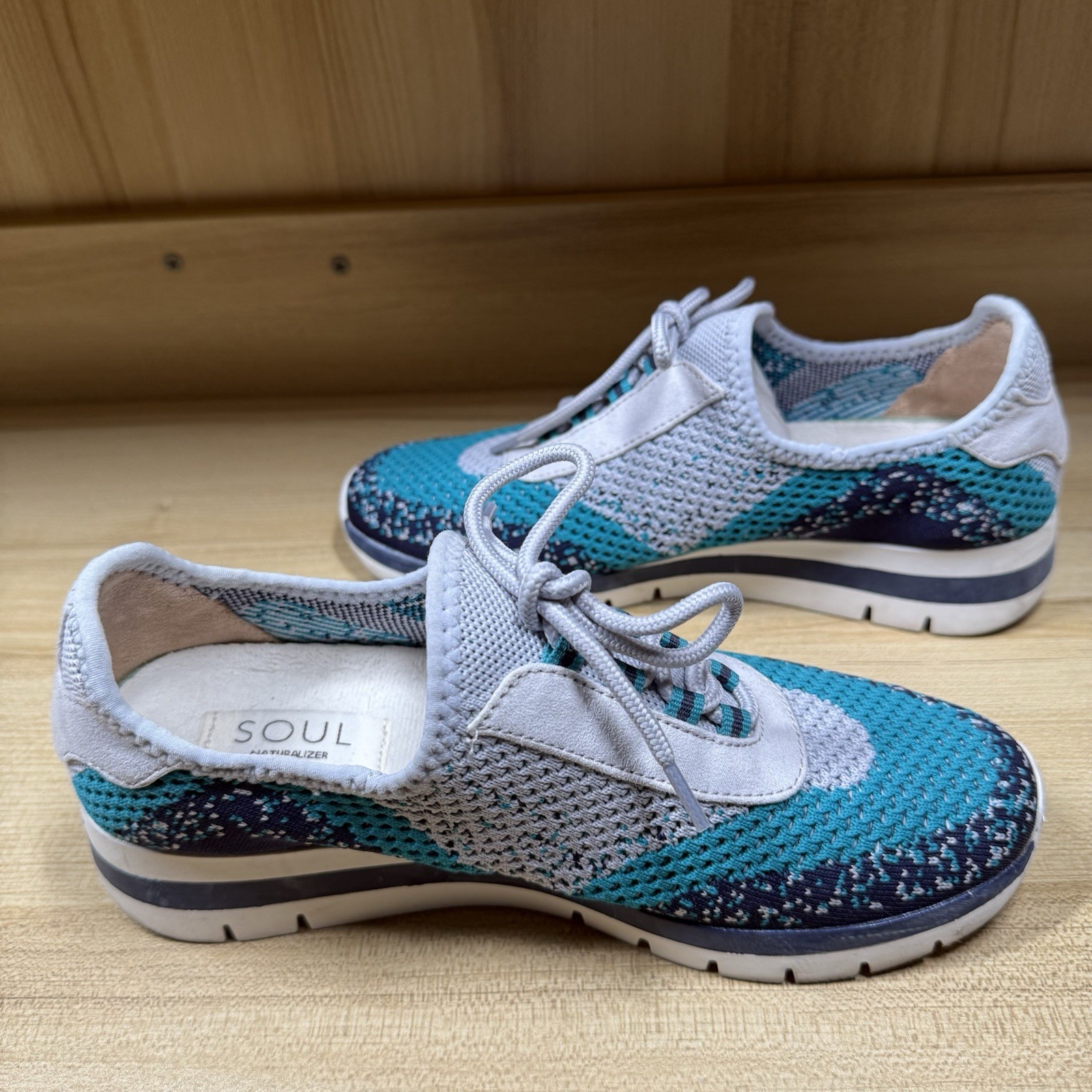 SOUL NATURALIZER Charlie-Knit Slip-on Sneakers Blue Ombré Size 6.5 Comfort