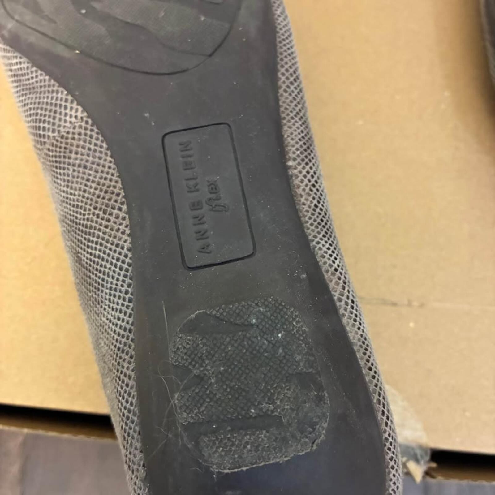 Anne Klein Sport Flex Gray Textured Ballet Flats Womens Size 7M Metal Buckle