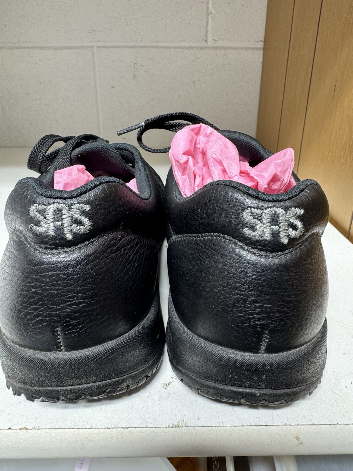 SAS Liberty Women’s 7.5 Wide W3 Black Leather Slip Resistant Work Shoes Comfort