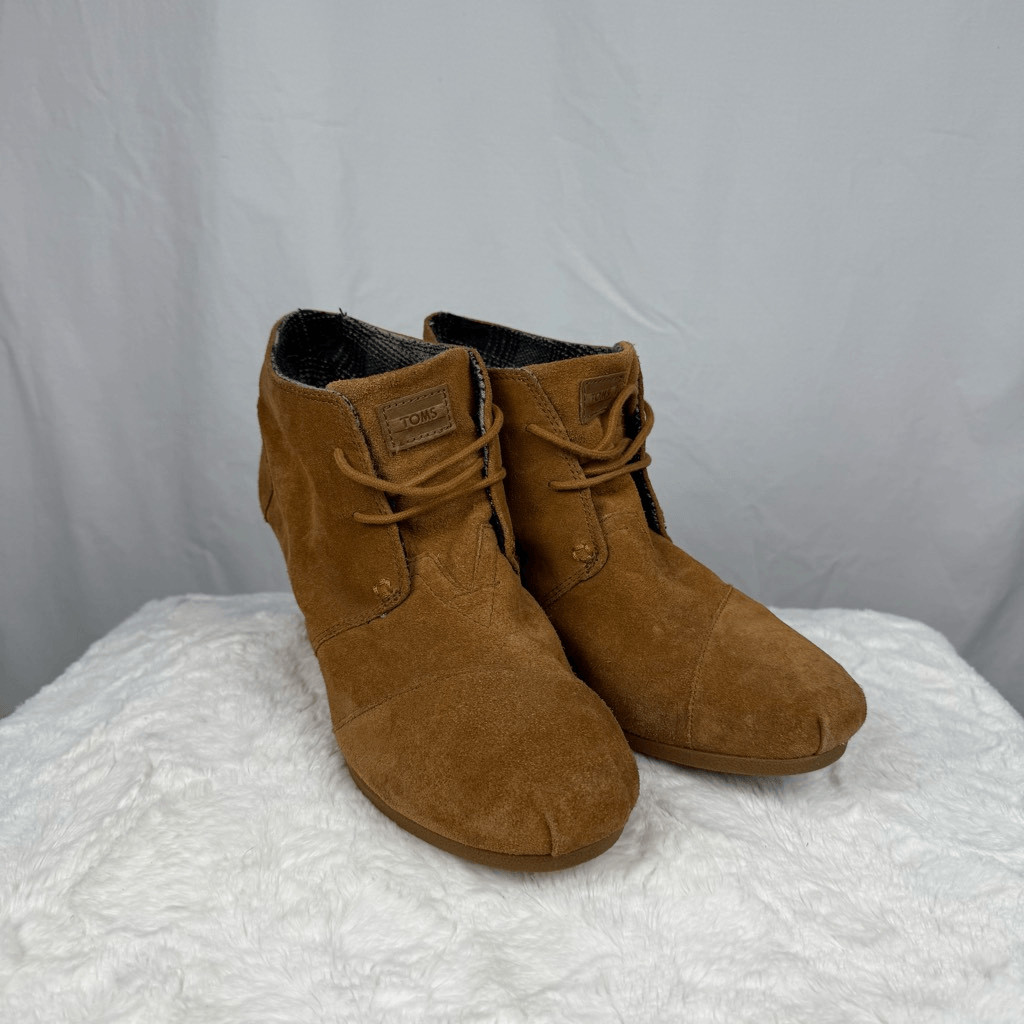 Tom’s Desert Suede Wedge Ankle Booties – Women’s 11