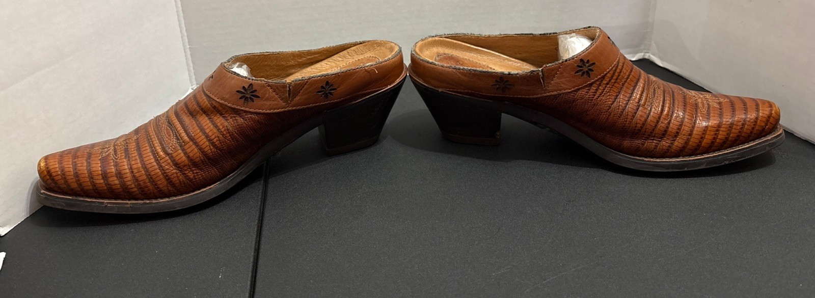 ARIAT Dessert Stars Moc Cognac Leather Cowboy Western Clogs Mules #13397 Sz 8B