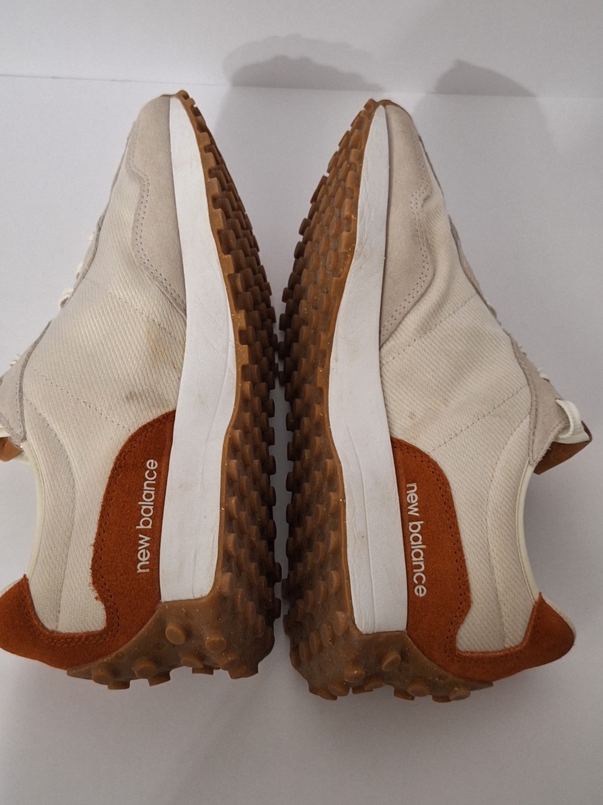 New Balance 327 Sea Salt Rust Suede Running Training Men’s 10.5 Women’s 12 Gym