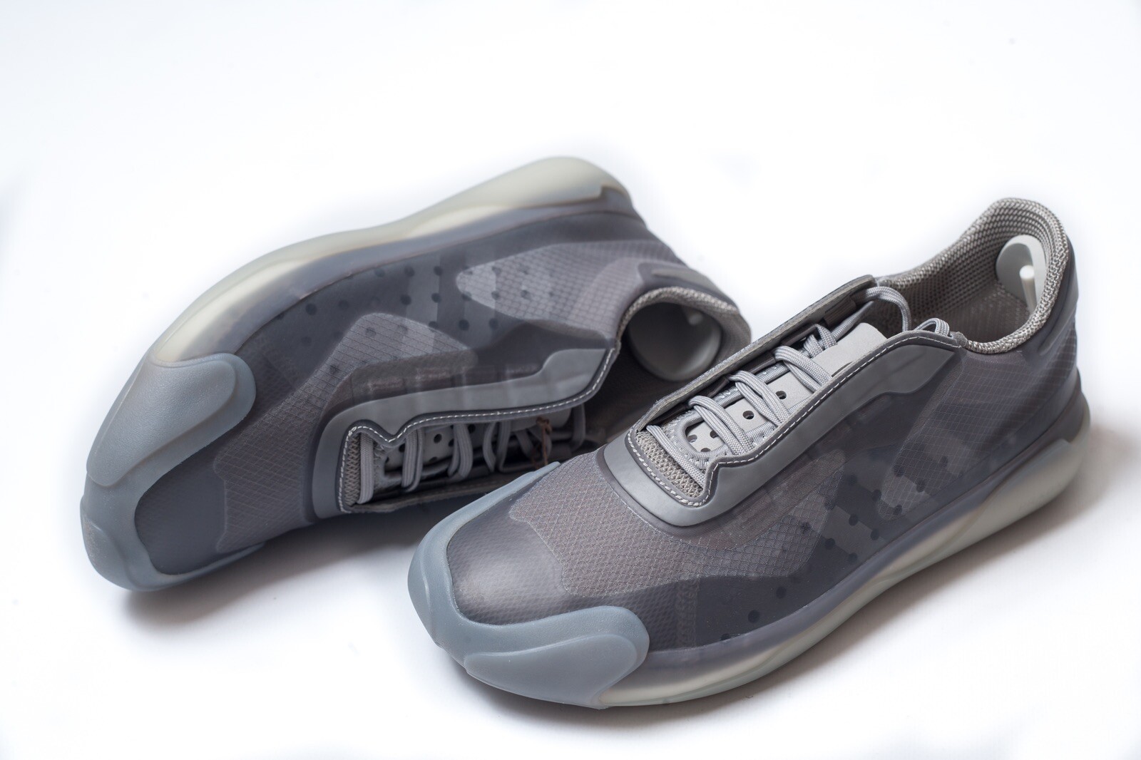 PRADA Luna Rossa Womens Gray Sneakers Size 39 1/3 F / 6 1/2 US