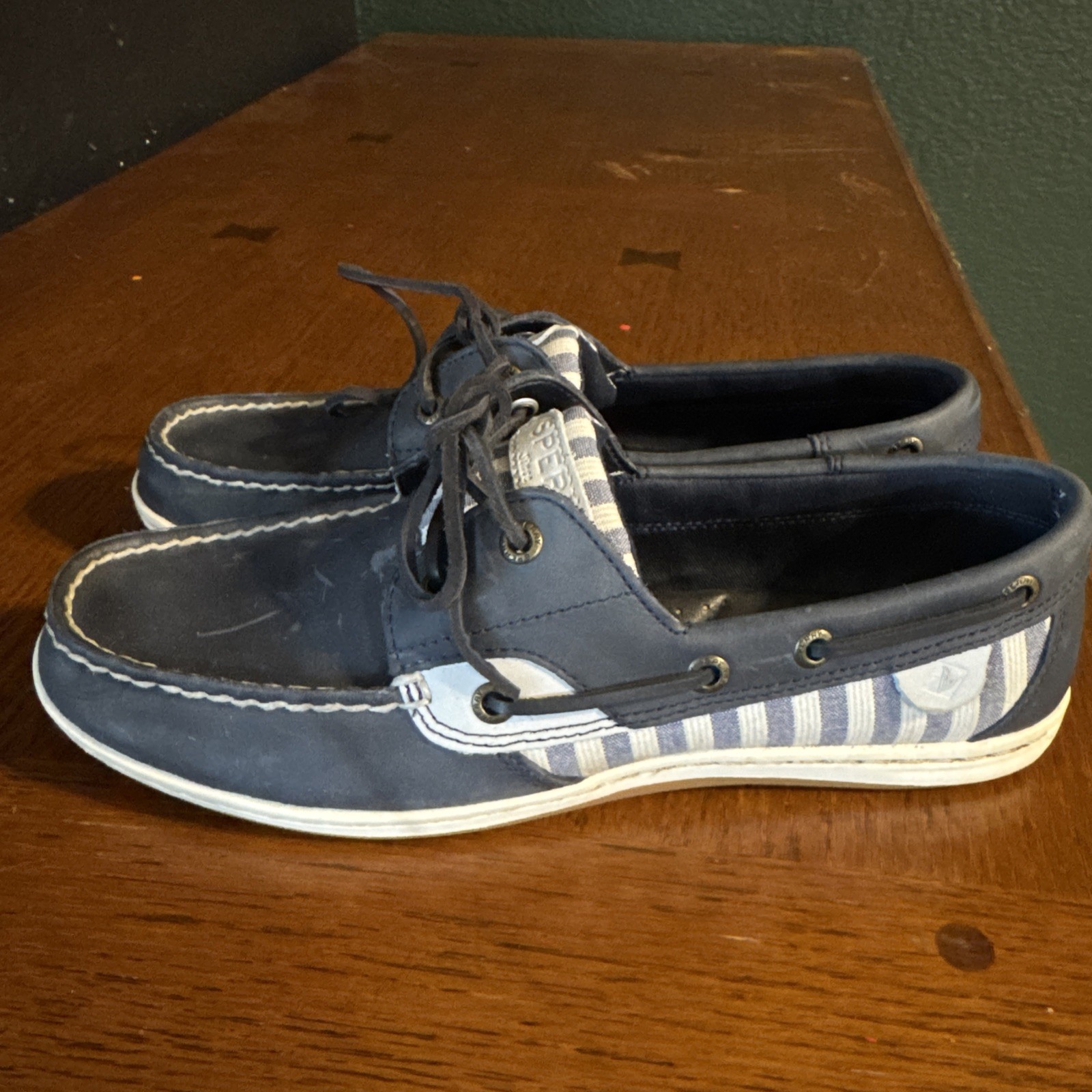 Sperry Women’s Koifish Stripe Navy Leather with linen stripes STS88671