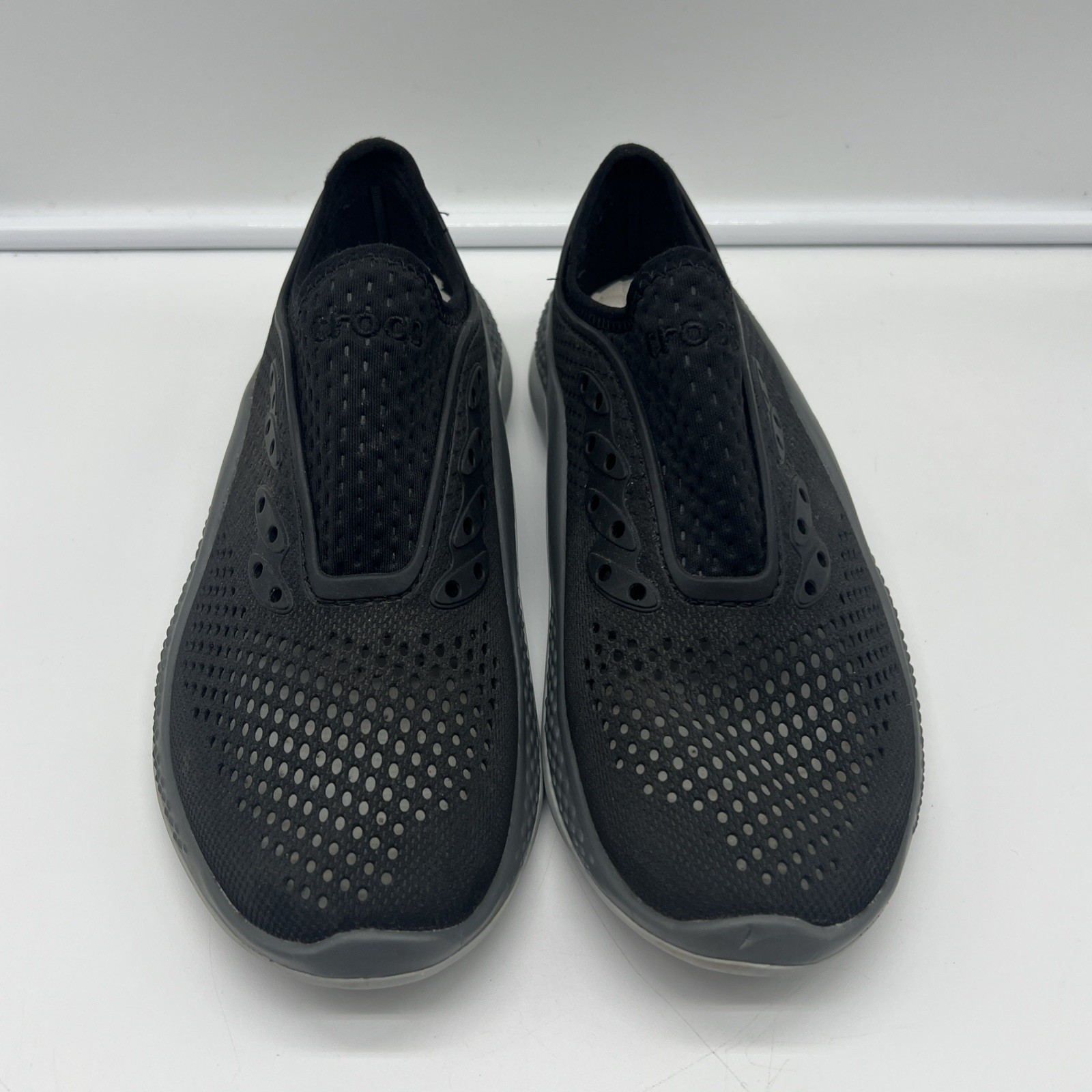Crocs Literide 360 Pacer Shoes Women’s Size W4 Black Comfort Sneaker
