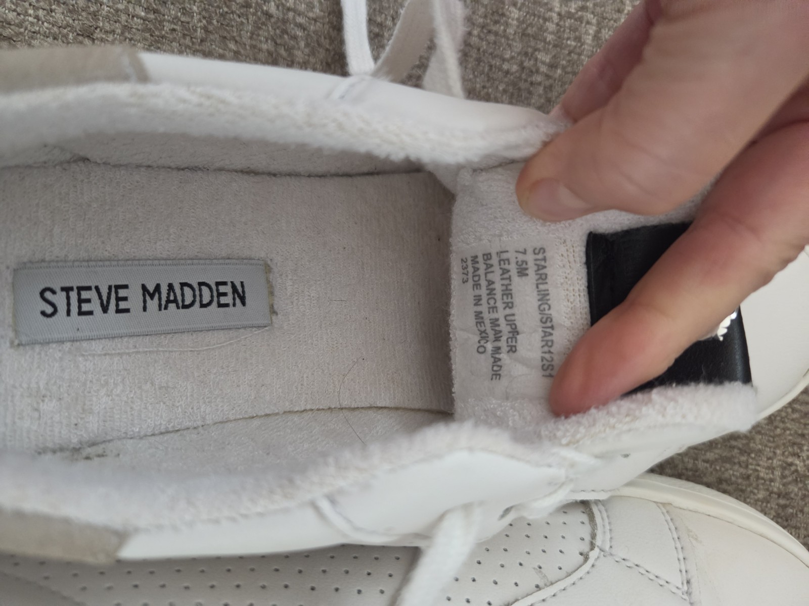 Steve Madden Starling Women’s Low Top Leather Lace-Up Sneakers White/Beige