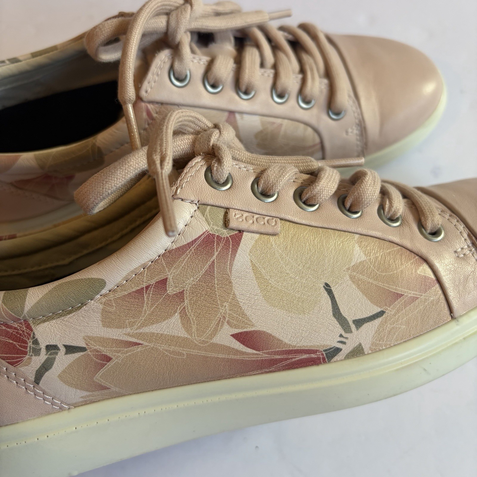 Ecco Soft 7 Floral Rose Dust Pink Sneaker Shoe Women’s Size US 9 EU 40