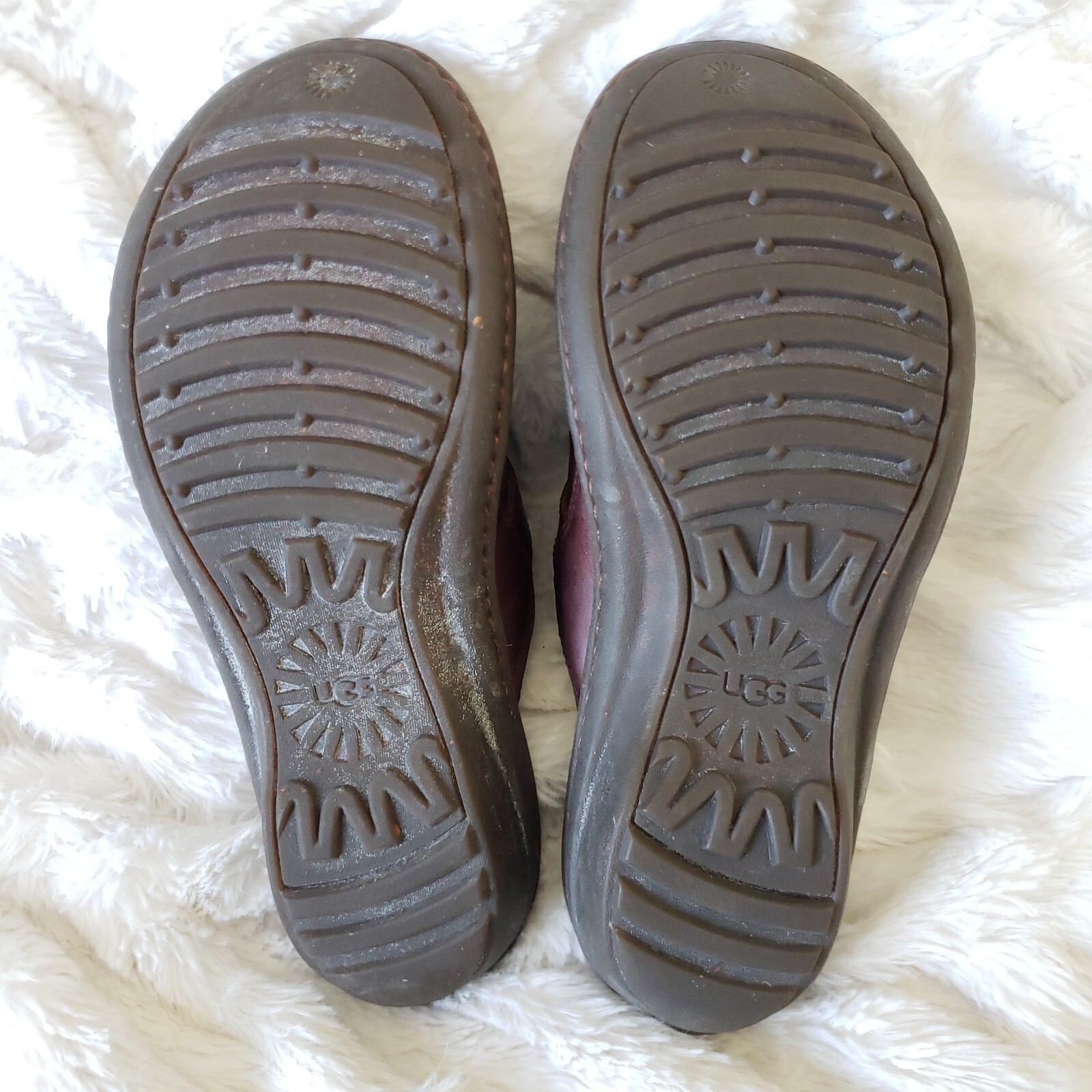 UGG Australia Livia Brown Wool Lined Leather Clogs Mules – Women’s US 6/ EU 37