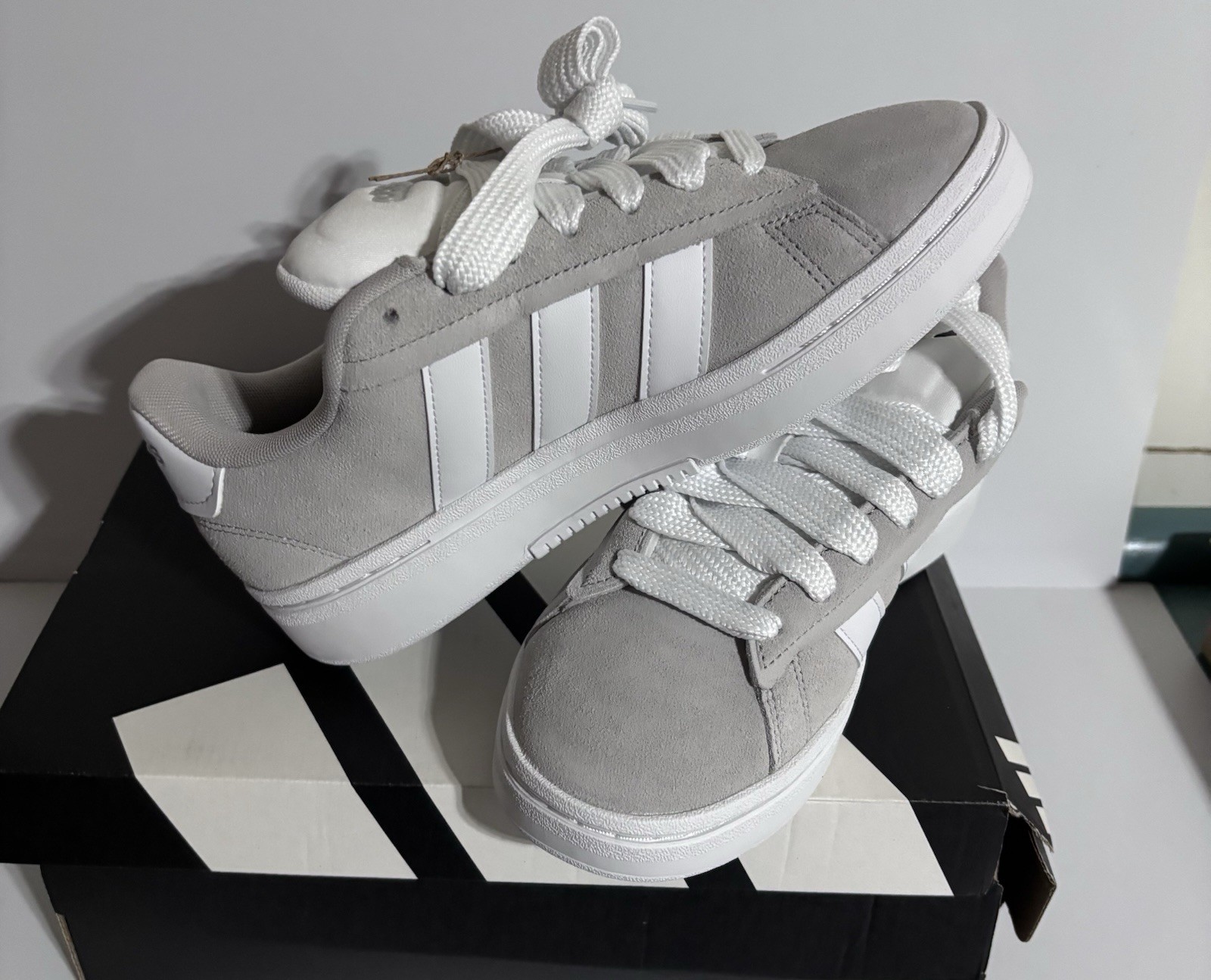 Women’s Adidas Grand Court Alpha 00s 7.5 Grey
