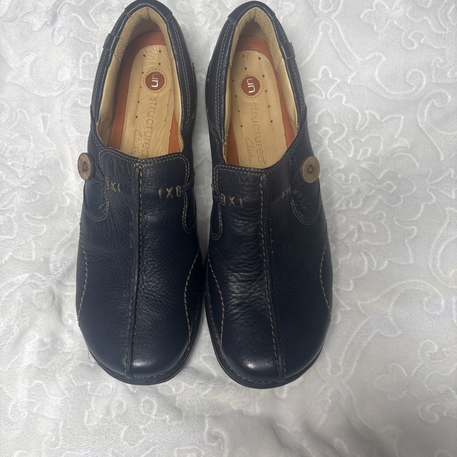 Clarks Un Loop Leather Shoes