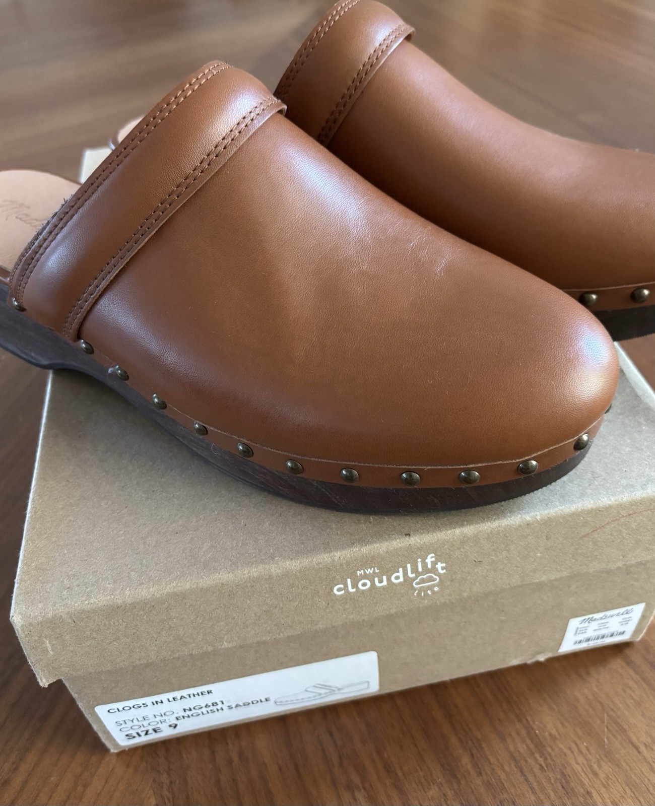 New with Box Madewell Leather Clogs, English Saddle brown, Women’s Size 9