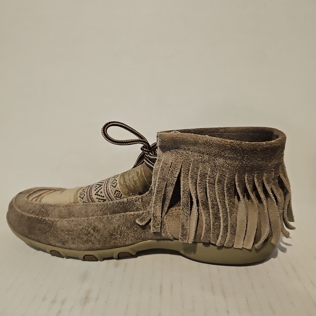 ROPER ANKLE BOOTS WOMANS SUADE LEATHER MOCCASIN. FRINGED. SZ 7.5 COLOR TAN