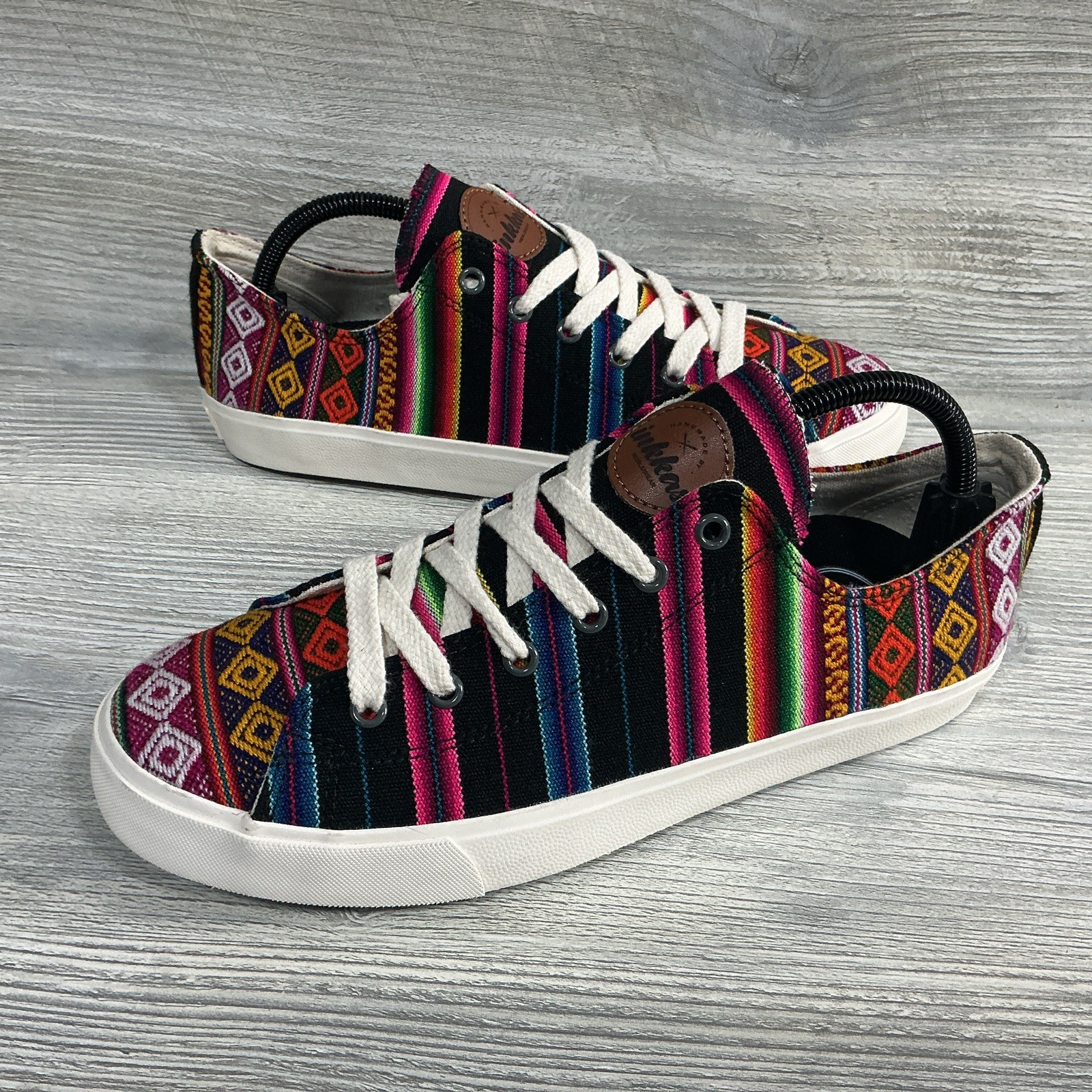 Inkkas low-top canvas sneakers colorful woven pattern Women’s Size 11 Men’s 9