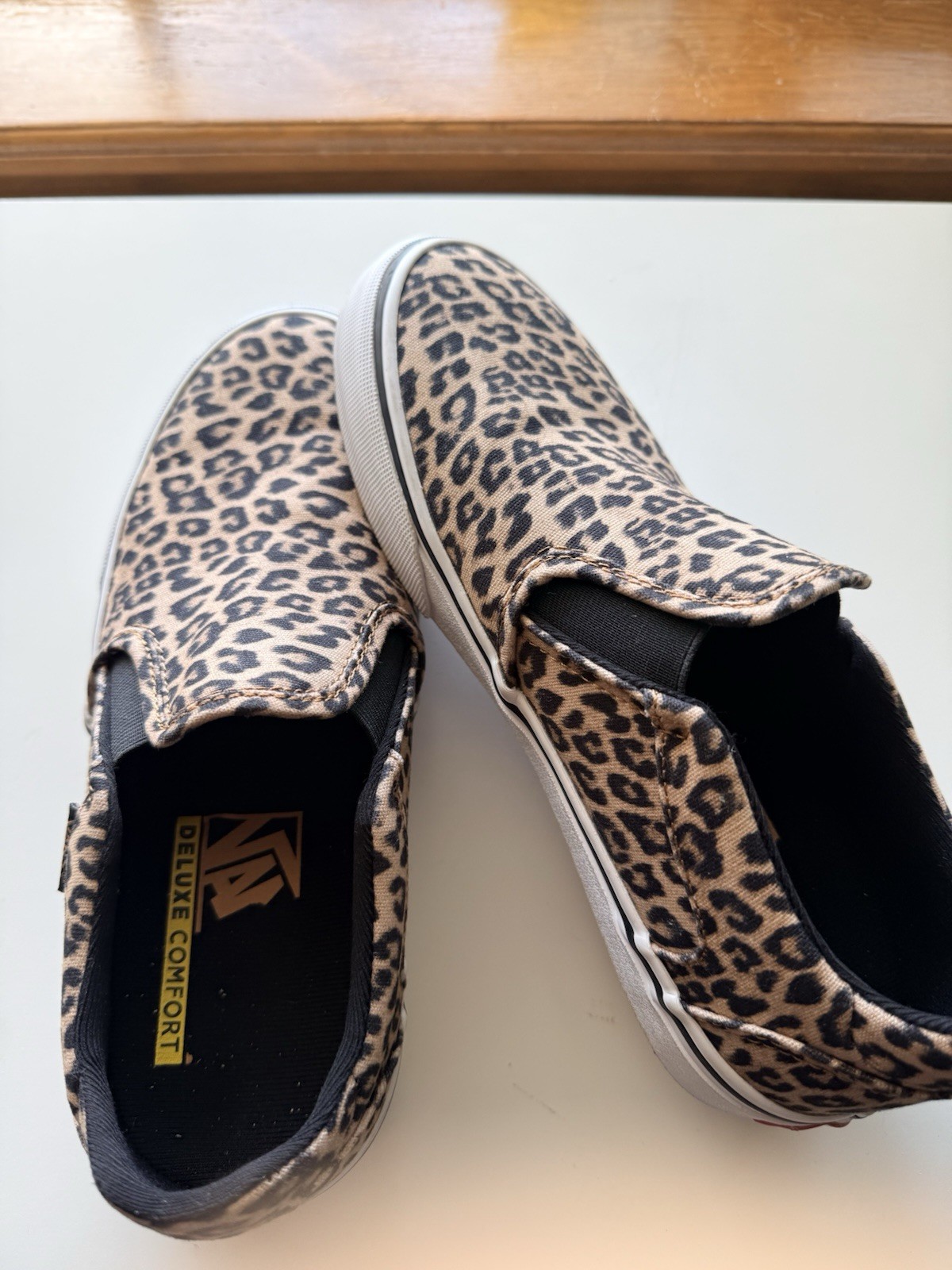 VANS Slip-On Leopard Animal Print Canvas Low Top Sneakers Brown Black