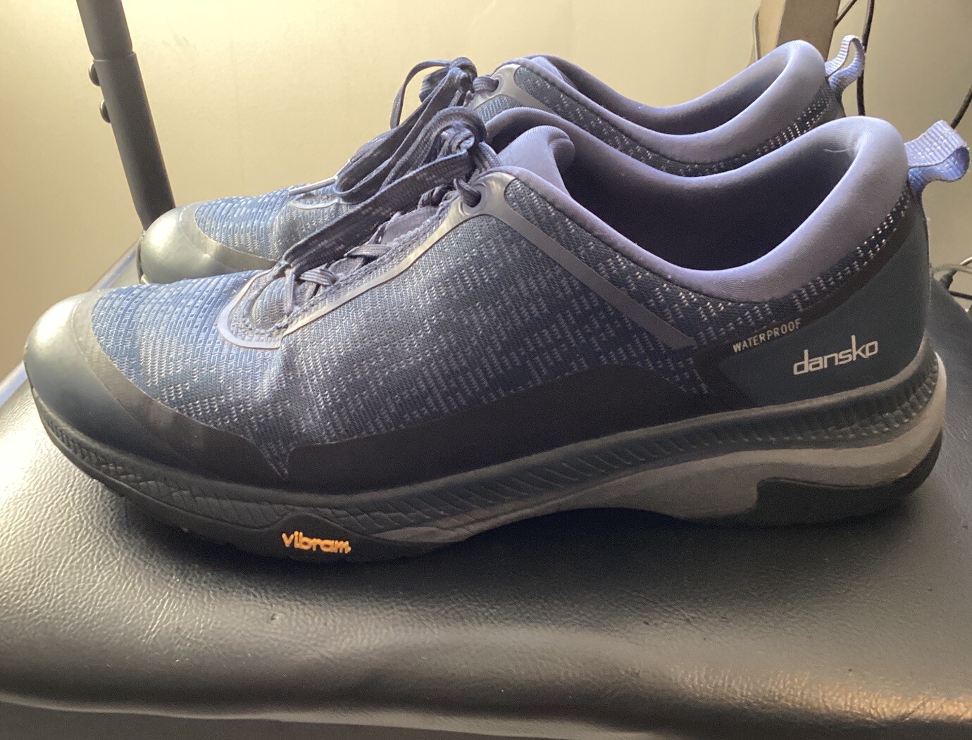 Dansko Women’s Makayla Hiking Shoes Waterproof Blue Vibram Soles EU 41 US 10.5
