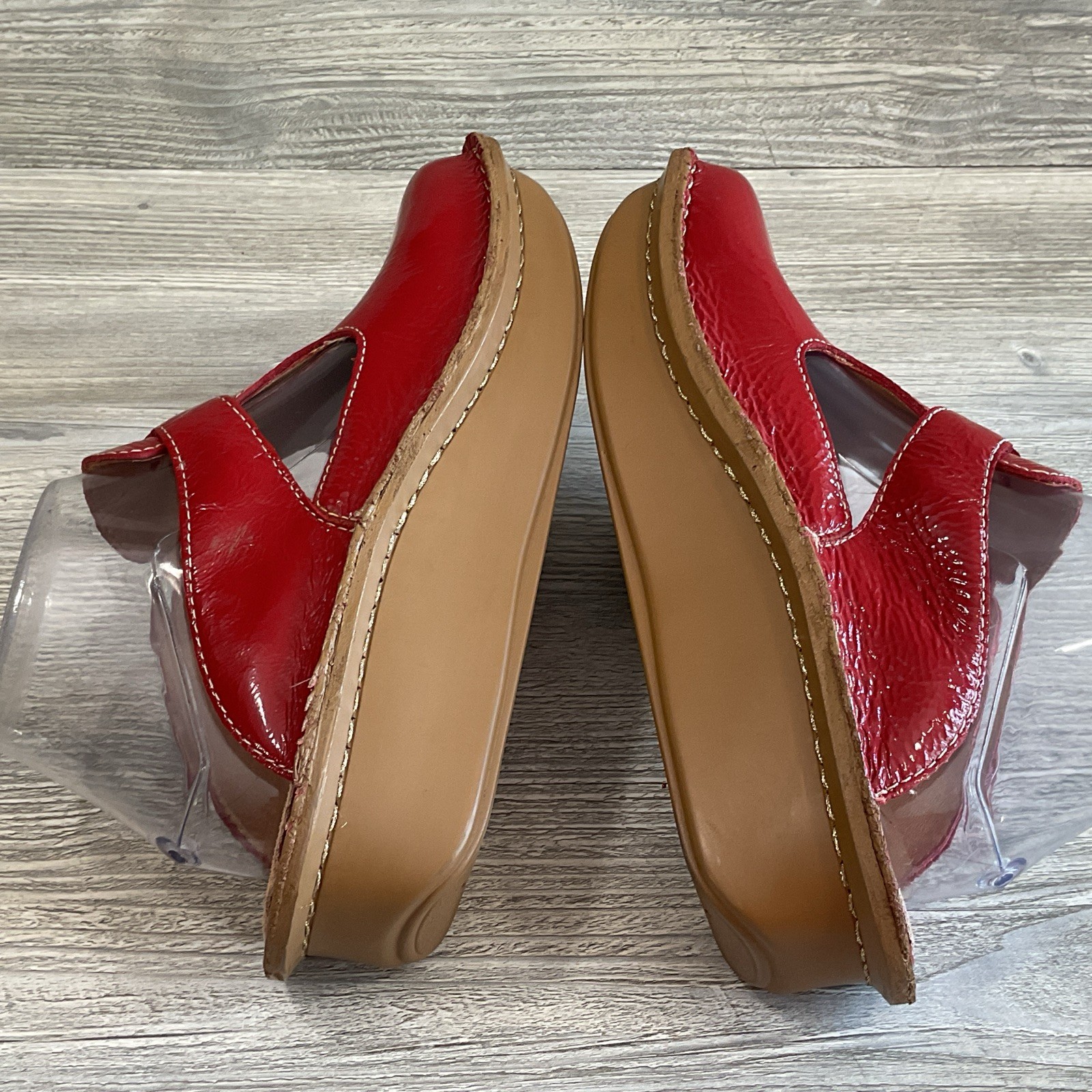 Alegria ALG-104 Womens 37 EU 7-7.5 US Red Patent Leather Buckle Mules Clogs