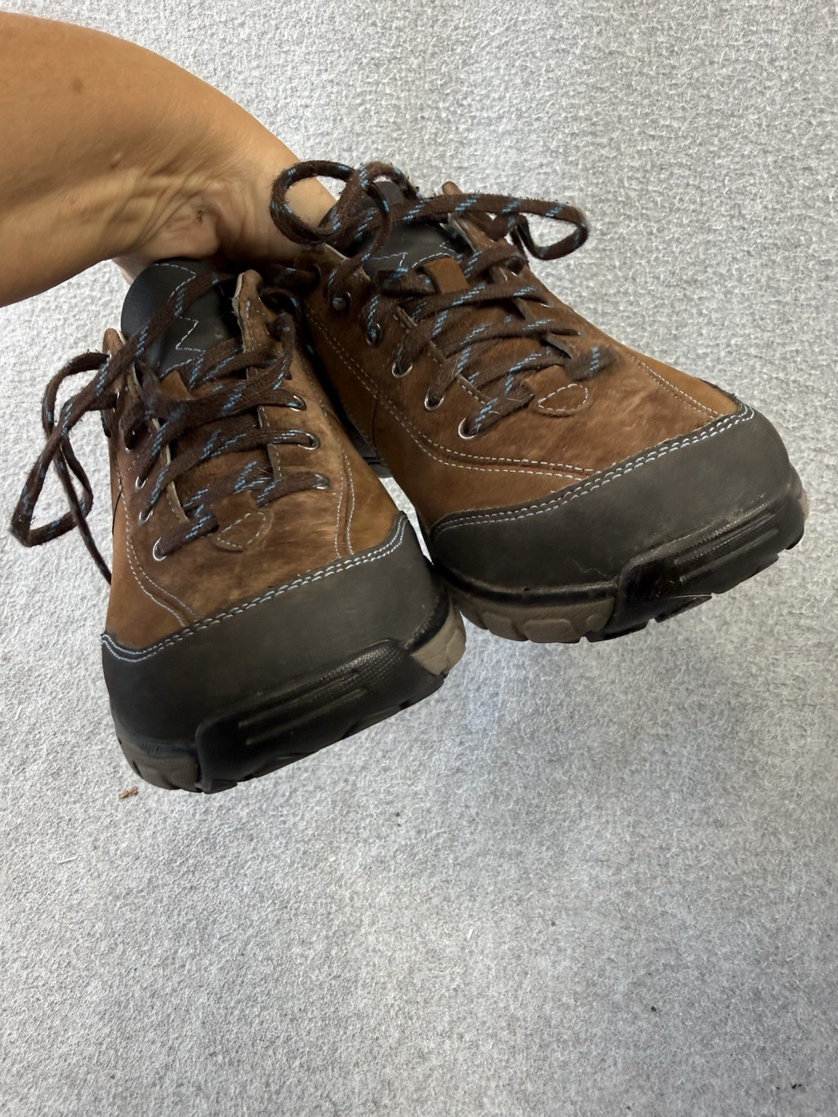 Clarks Wave Walk Hiking Walking Trail Shoes Women’s 9.5 Waterproof Leather Brown