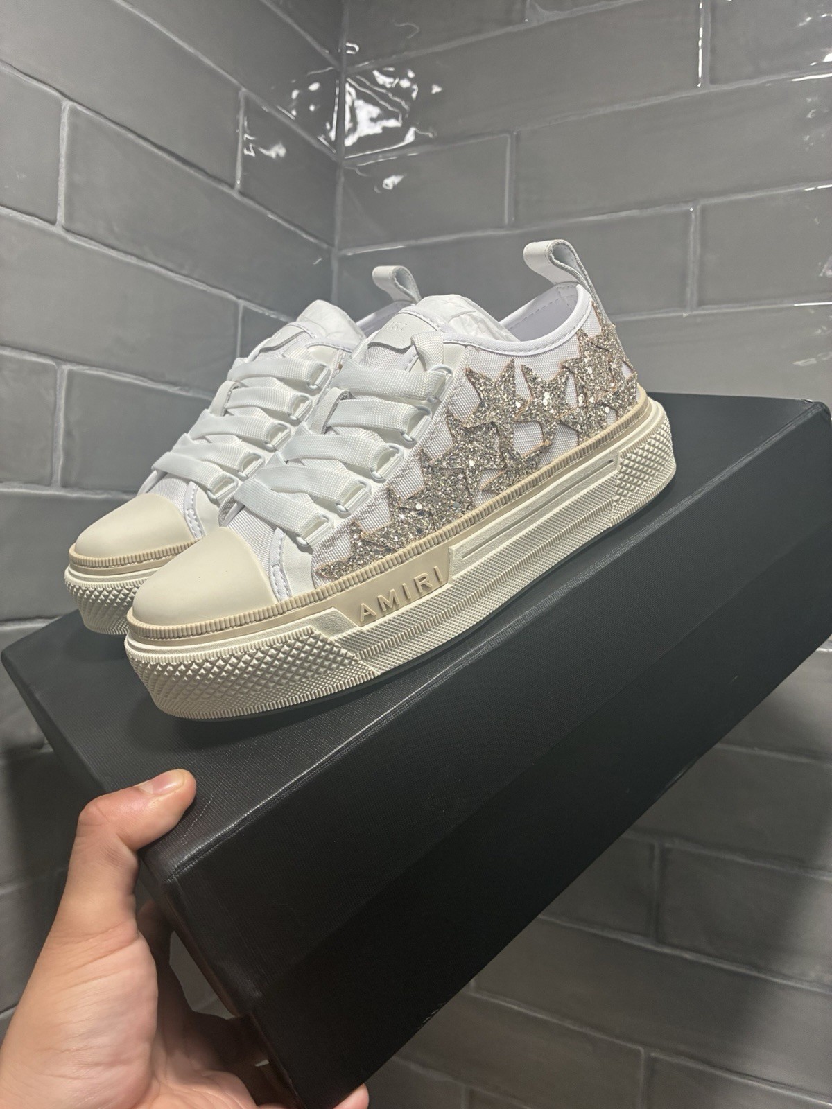 AMIRI White/Beige Low-Top Lace-Up Sneakers Gold Glitter Star US Women 6 New Box