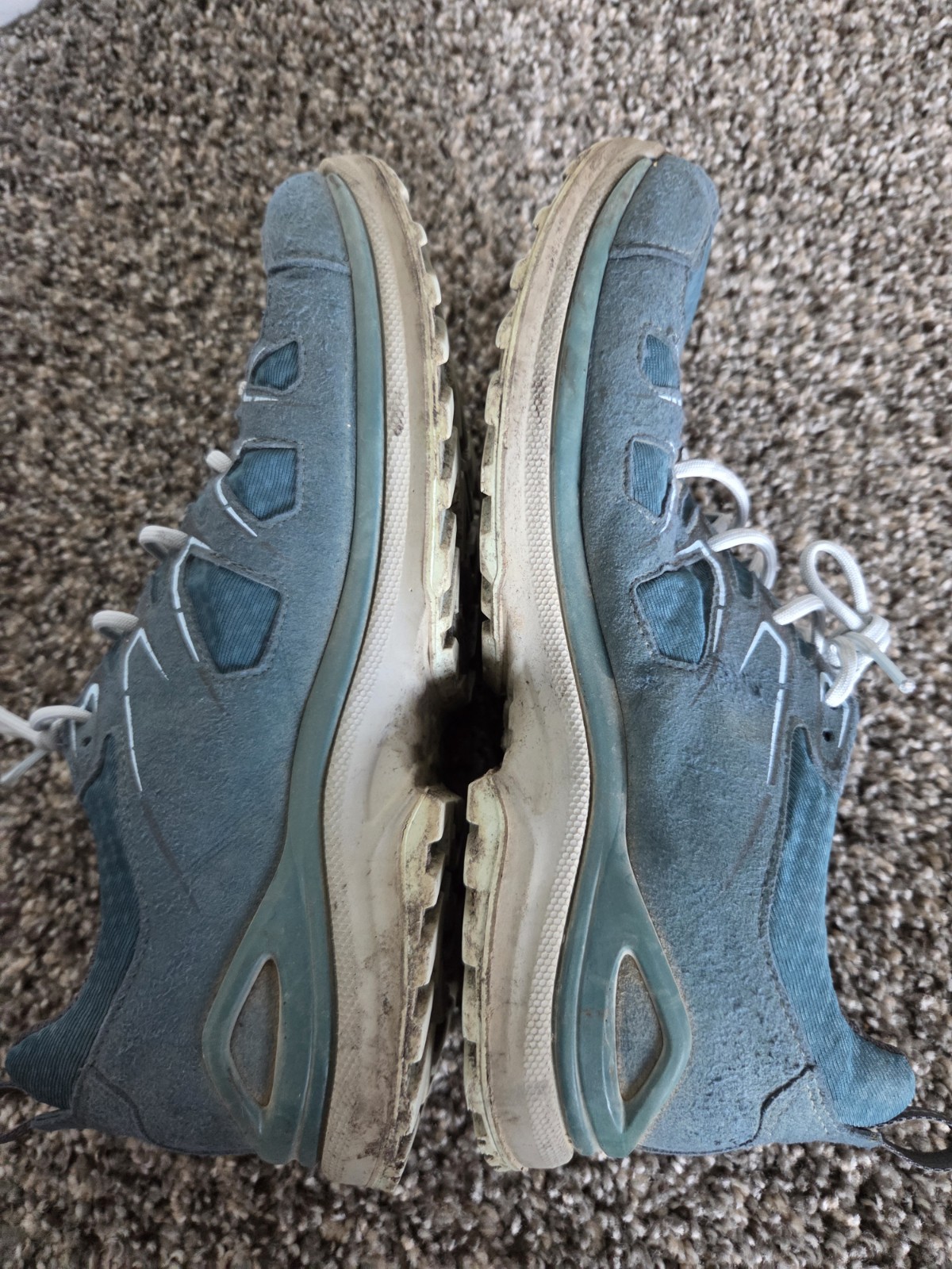 Women’s sneakers LOWA INNOX EVO GTX LOWS Size 7.5 Hiking Walking Waterproof