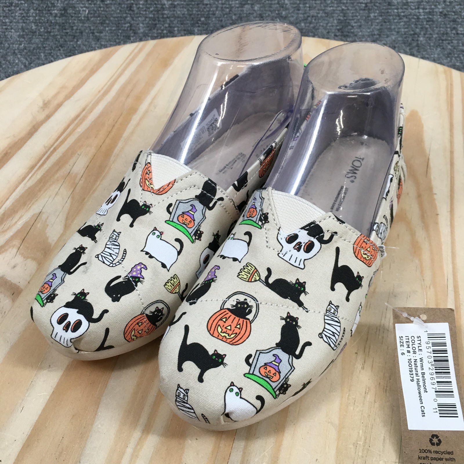 TOMS Belmont Shoes Womens 6 Halloween Cats Loafer Flats Beige Multicolor NEW