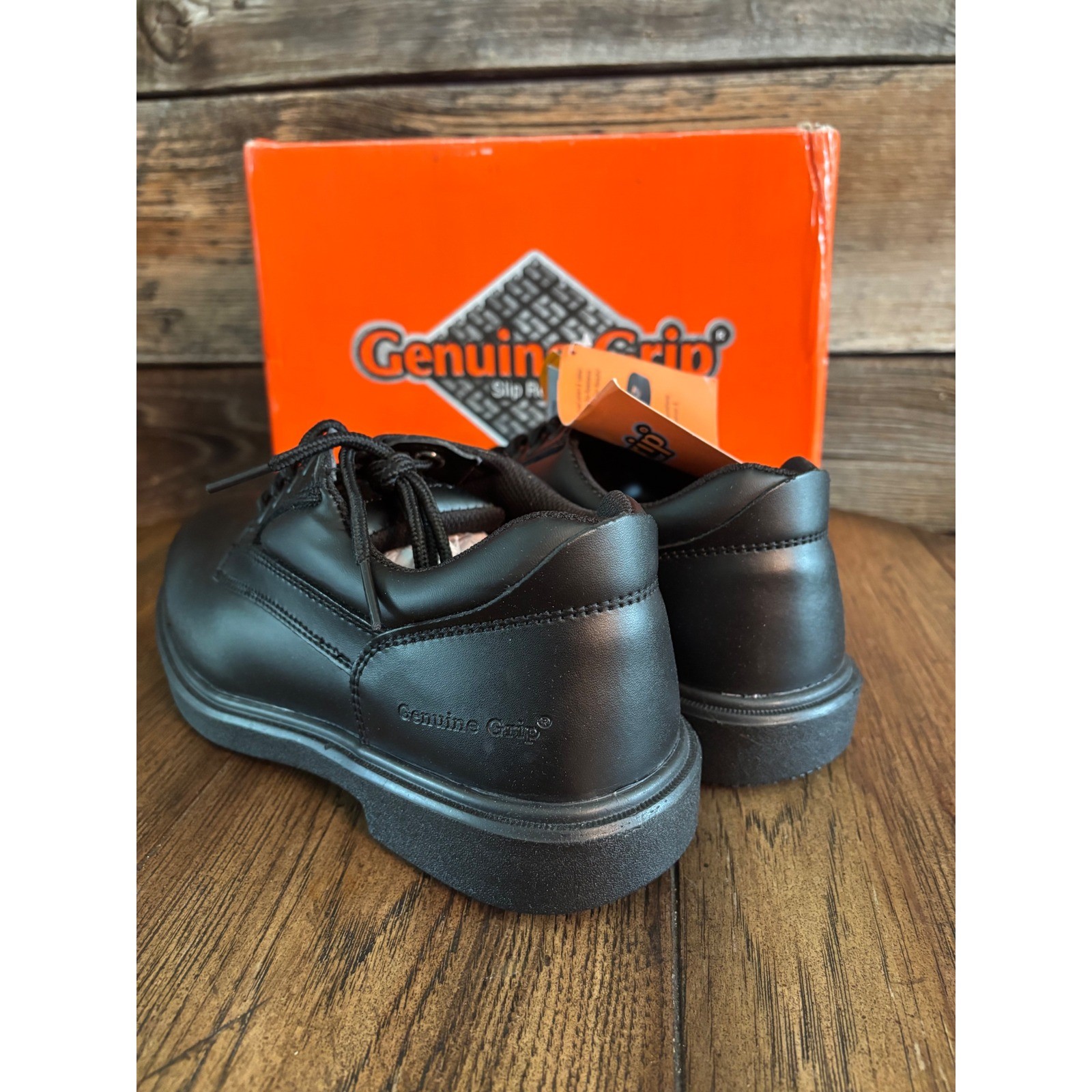 Genuine Grip GG720 Black Slip Resistant Oxford Work Shoes Womens 8.5 Medium NEW