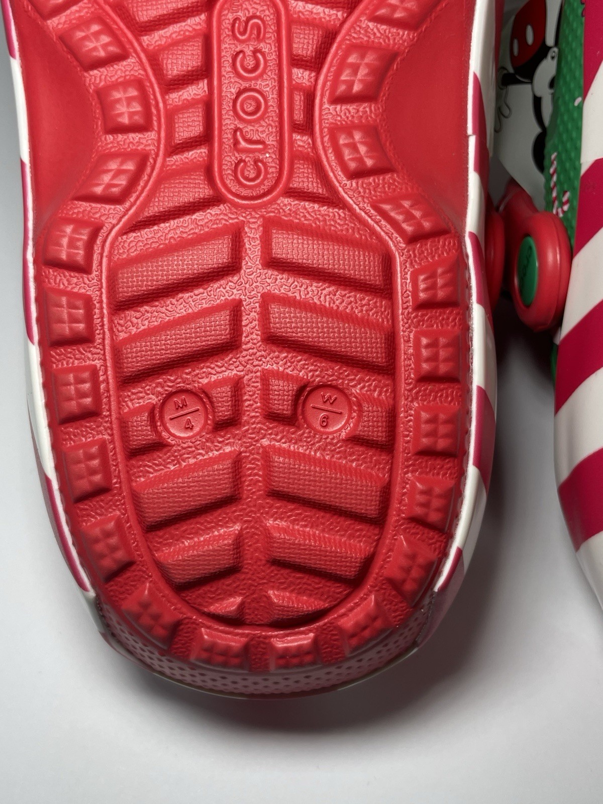 Disney Holiday Mickey Minnie Christmas Crocs Clogs Fleece Lined Size M4 W6
