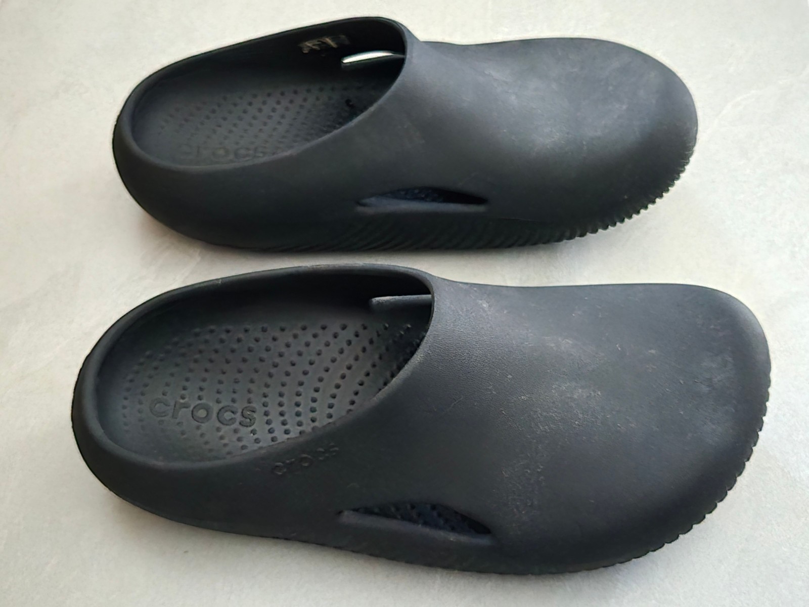 Crocs Mellow Slip On Black Comfort Recovery Clogs – Men’s 7 Women’s 9