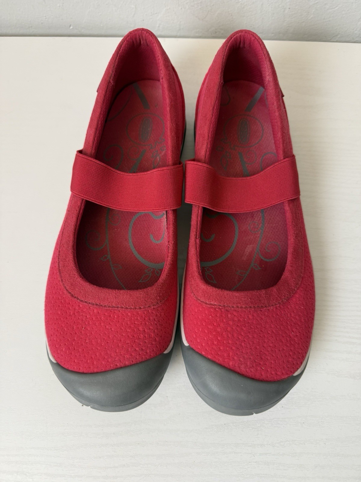 Keen Kanga Mary Jane Slip On Women’s Size 10.5 Flexible Comfort Shoes Flats