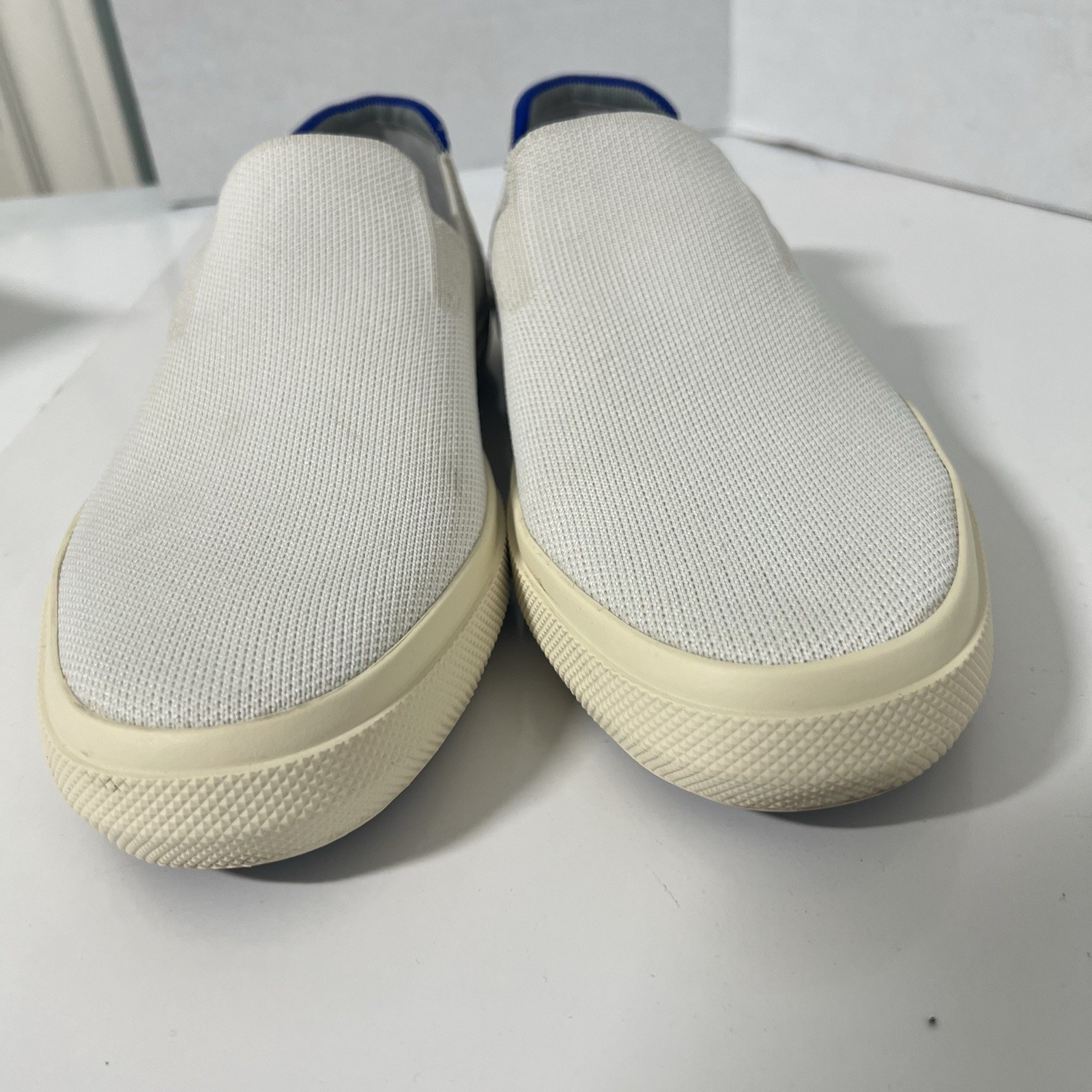 Rothy’s The City Slip On Sneaker Womens 9.5 White Blue Trim Knit Classic Comfort