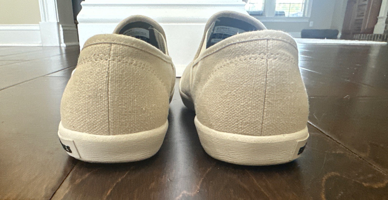 SeaVees Baja Slip On – Natural Vintage Washed Linen – Women’s 6.5