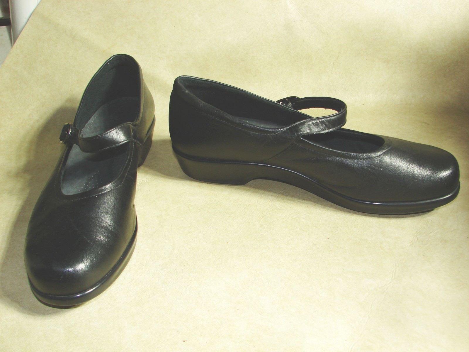 Womens SAS Maria Mary Jane Shoe 11 W Black Comfort Cushion w/Buckle