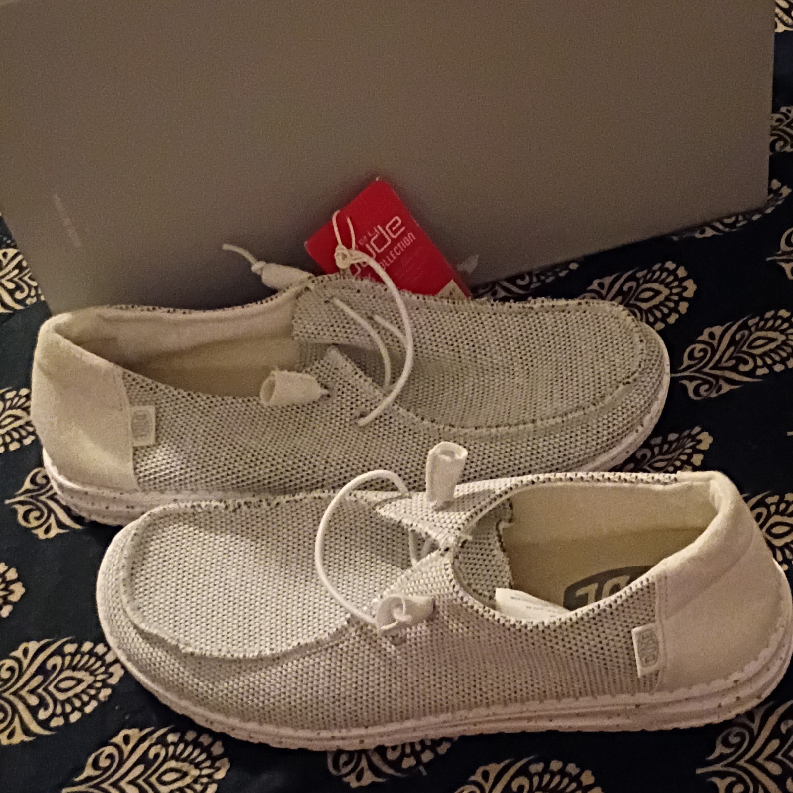 Hey Dude Wendy Sox Sox Collection Womens Stone White Slip-On Lightweight US 10