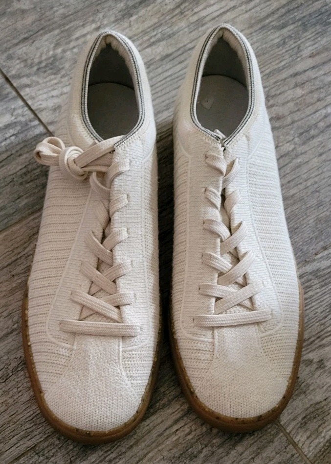 Rothy’s “The Lace Up” Sneaker Shoes Machine Wash Comfort Women’s Size 10 Blonde