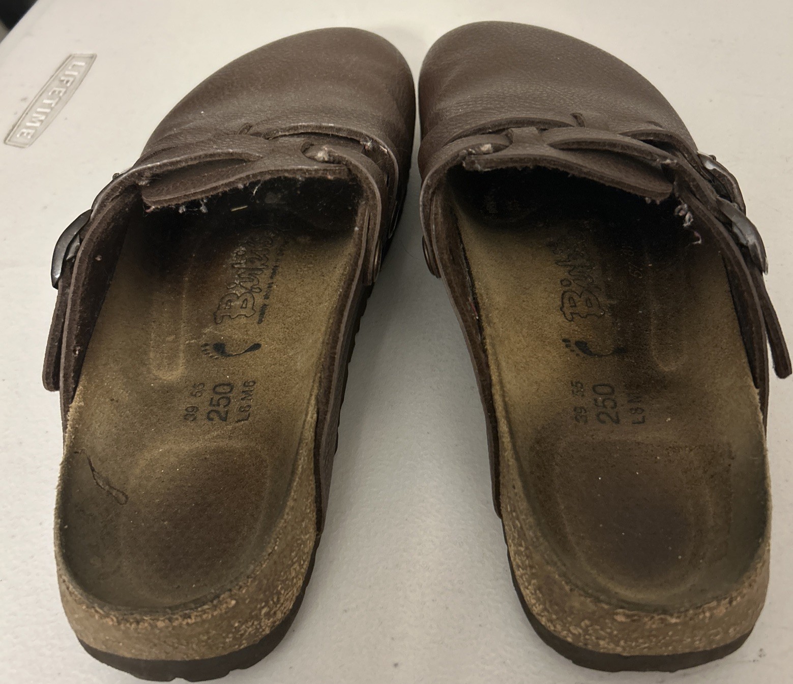 Birkenstock Birki’s Brown Leather Slip On Clog Mules 250 39, US Size L8 M6
