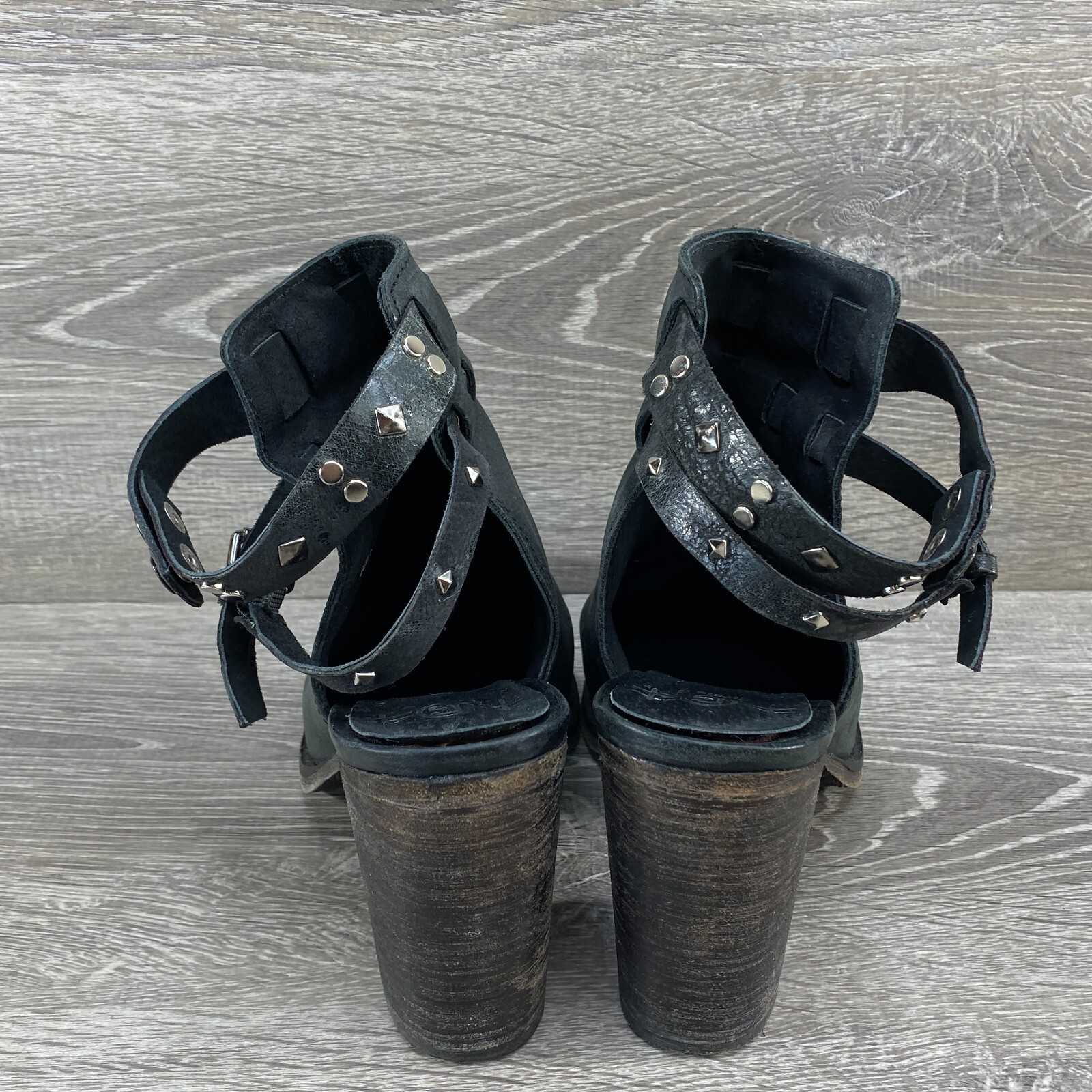 Circle G Fashion Black Leather Studded Strap Open Heel Bootie Womens 9M Shoes
