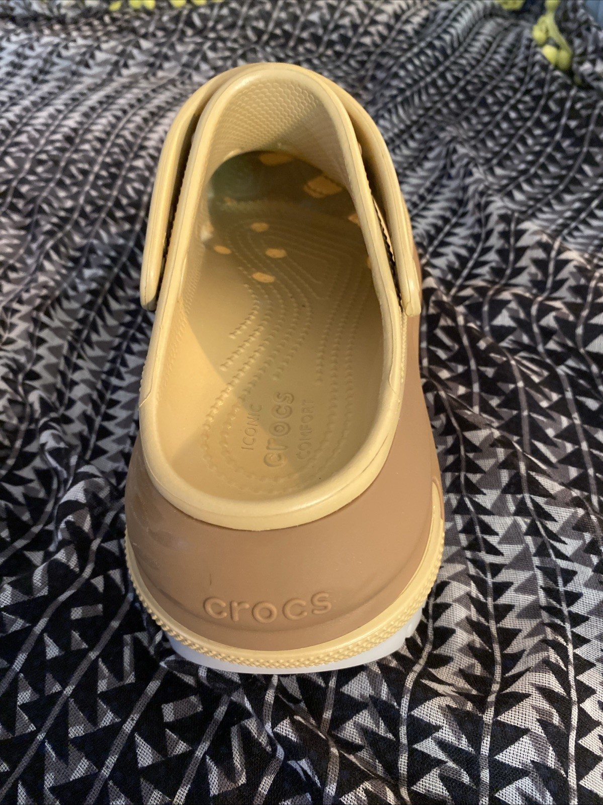 Crocs Mega Crush Matte Clogs Wheat EC Size M5 W7