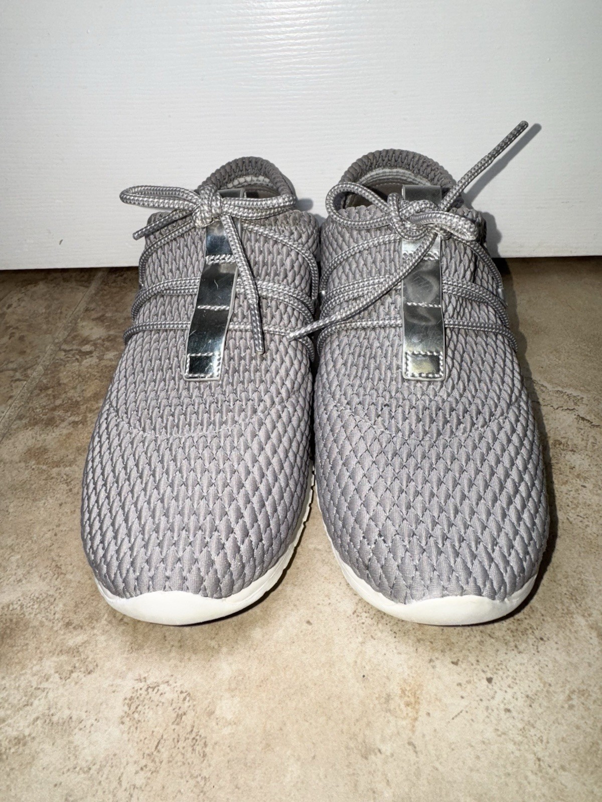 Cole Haan Women’s 6B ZERØGRAND Gray Silver Quilted Casual Sneakers W12917