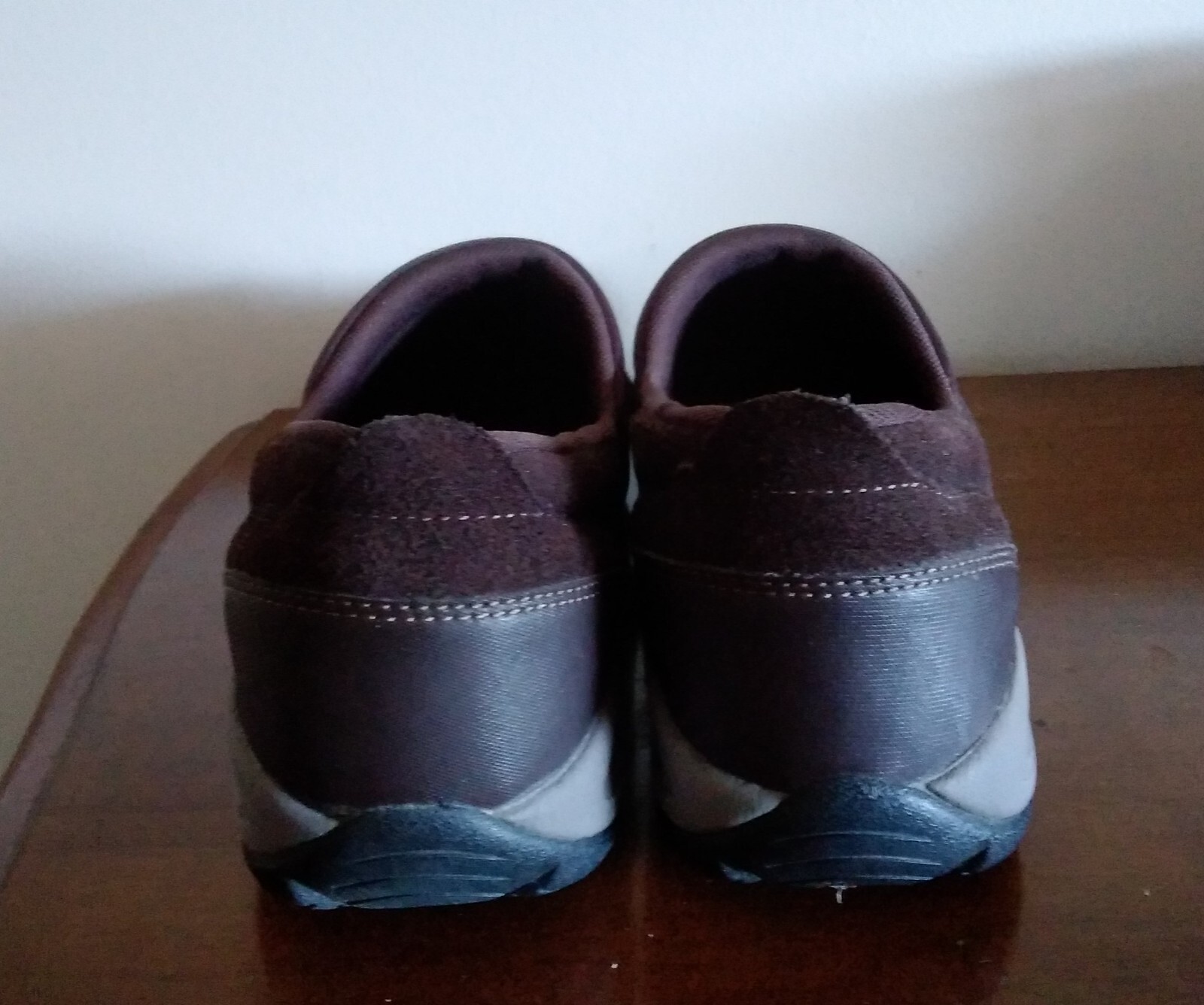 Easy Spirit Explore 24 Brown Suede/Textile Slipon Womens 9N/40 Comfort Shoes